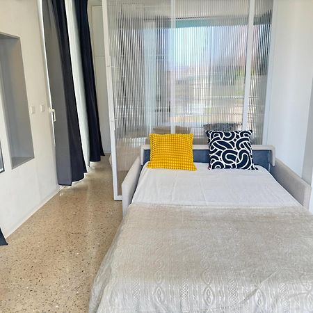 Estudio Con Piscina Аликанте Экстерьер фото