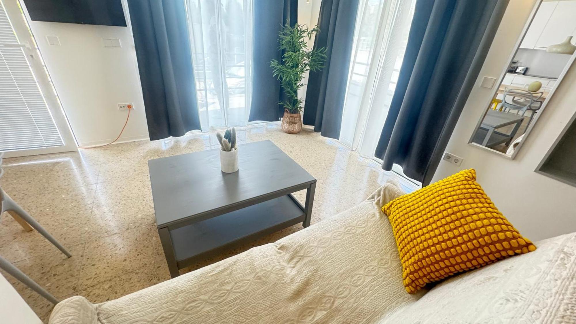 Estudio Con Piscina Аликанте Экстерьер фото